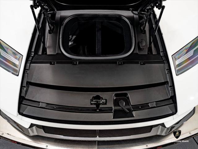 Used 2022 Lamborghini Aventador Countach AWD/4WD image 14