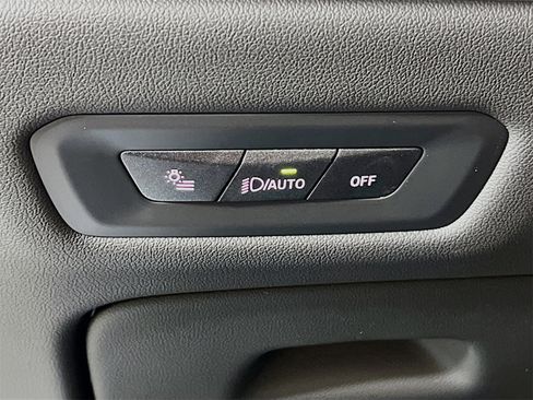 New 2026 BMW X5 xDrive40i w/ Climate Comfort Package image 10