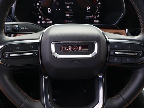 Used 2025 GMC Canyon AT4 w/ Nightfall Edition image 19