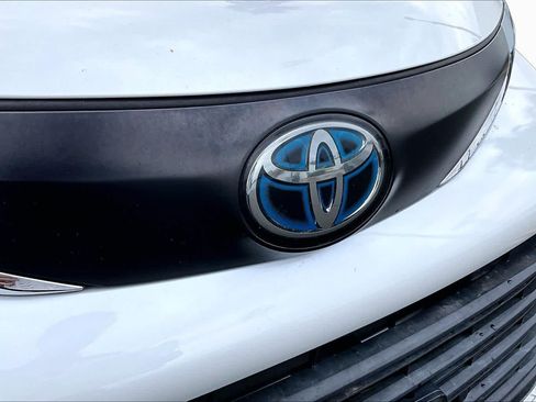 Used 2022 Toyota Sienna XLE w/ XLE Plus Package FWD image 29