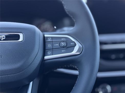 New 2026 Jeep Compass Limited image 12