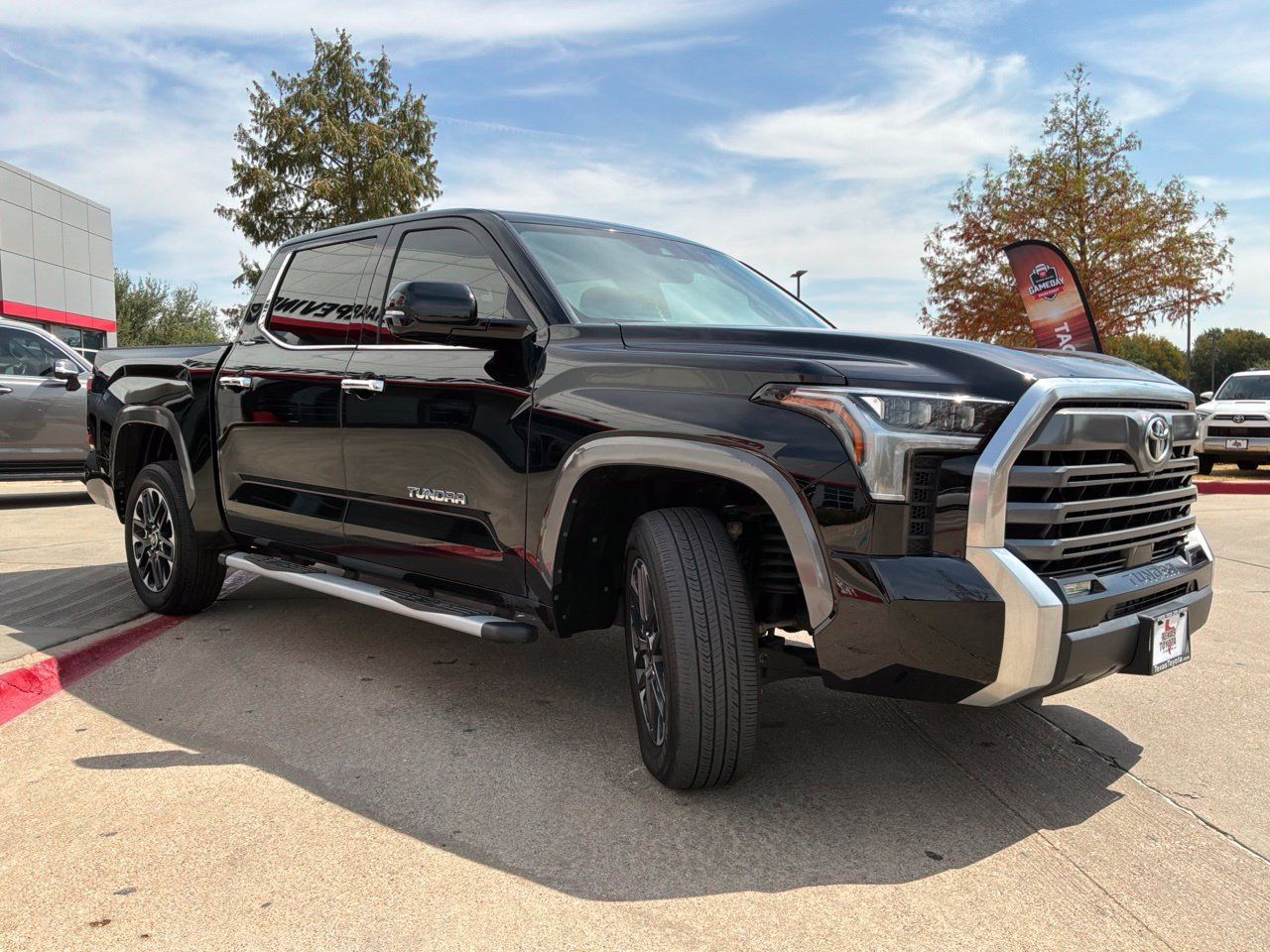 Used 2023 Toyota Tundra Limited AWD/4WD image 4
