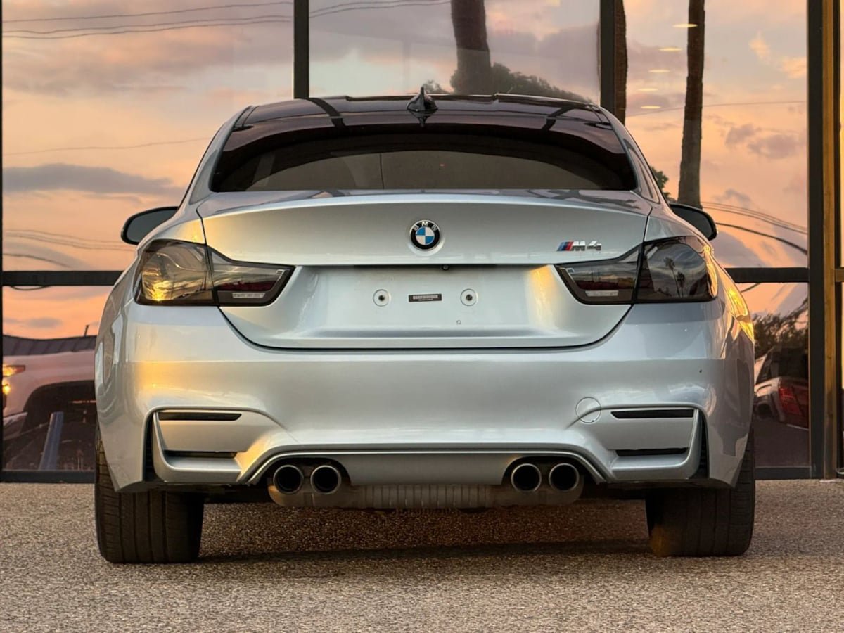 Used 2018 BMW M4 Coupe RWD image 10