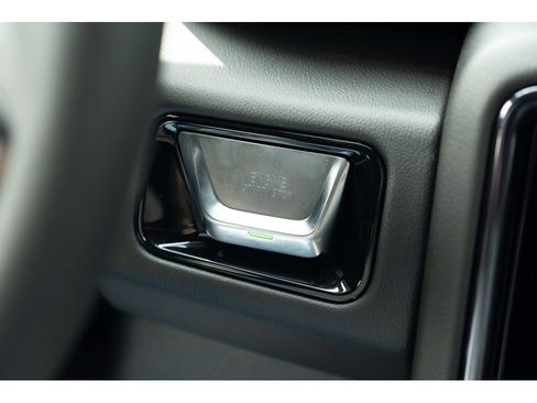 New 2026 GMC Yukon XL AT4 w/ AT4 Premium Package image 29