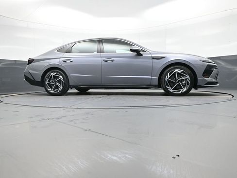 Certified 2025 Hyundai Sonata SEL image 30