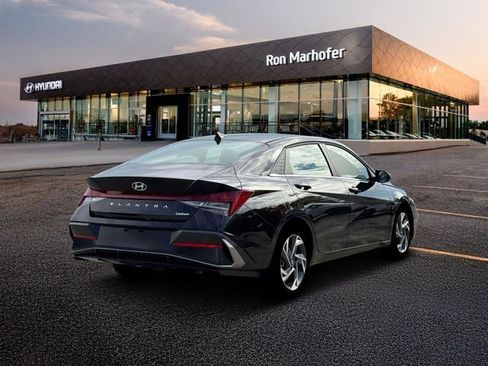 New 2026 Hyundai Elantra Limited FWD image 7
