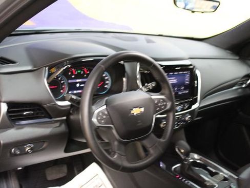 Used 2023 Chevrolet Traverse LT FWD image 14