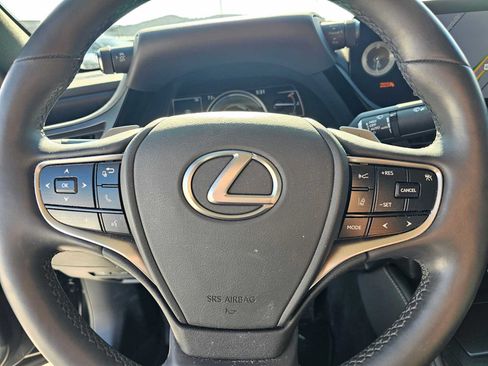 Used 2022 Lexus ES 300h w/ Premium Package FWD image 22