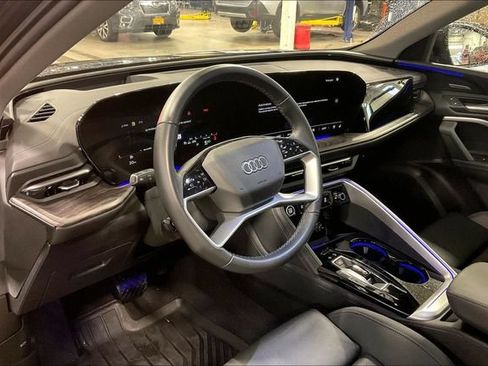 Certified 2025 Audi Q5 Premium Plus w/ Premium Plus AWD/4WD image 14