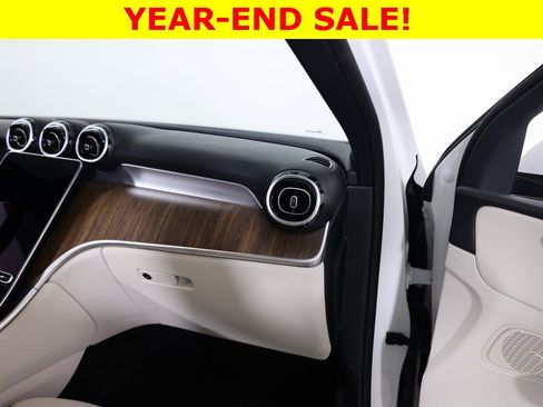 Certified 2025 Mercedes-Benz GLC 300 4MATIC image 44
