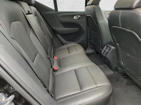 Used 2020 Volvo XC40 T5 Inscription w/ Protection Package Premier image 24