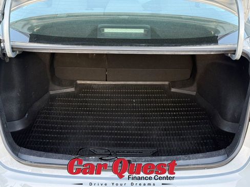 Used 2022 Toyota Corolla SE FWD image 14