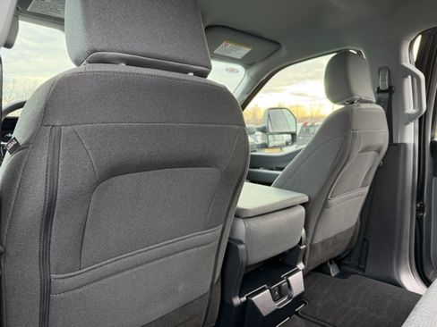 Used 2025 Ford F350 XLT image 18