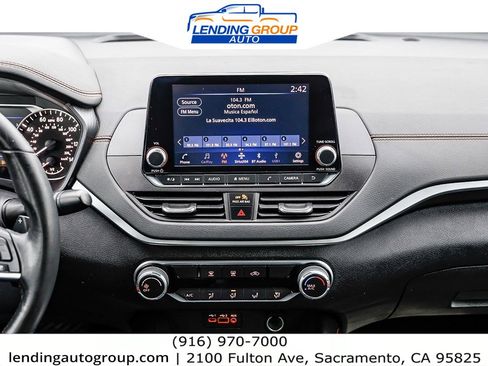Used 2022 Nissan Altima 2.5 SR image 11