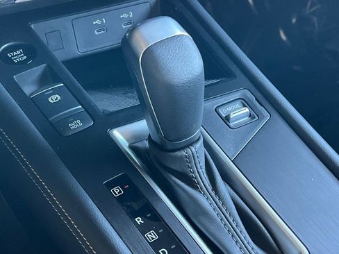 New 2025 Nissan Kicks SV w/ Illumination Package image 18