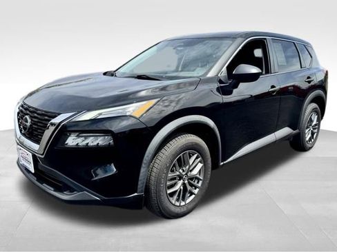 Used 2021 Nissan Rogue S image 3