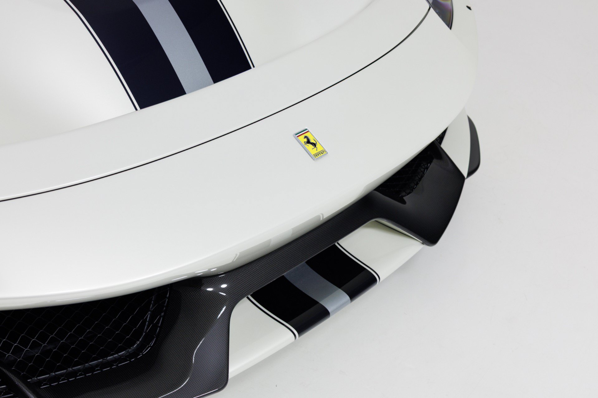 Used 2020 Ferrari 488 Pista Coupe RWD image 64