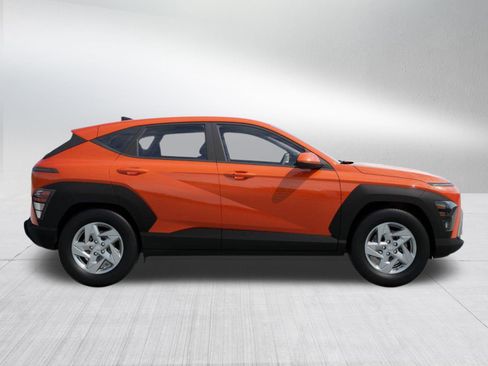 New 2026 Hyundai Kona SE image 7