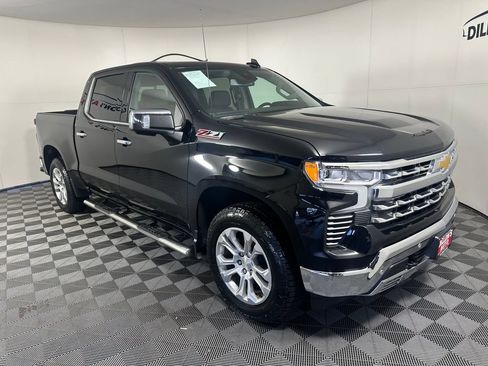 Used 2022 Chevrolet Silverado 1500 LTZ w/ LTZ Convenience Package II AWD/4WD image 9