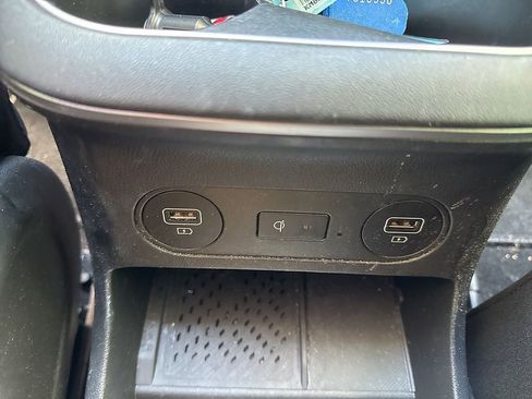 Used 2024 Hyundai Ioniq 5 SEL image 16