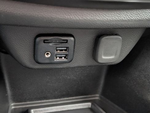 Used 2023 Chevrolet Traverse RS image 23