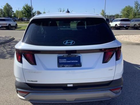 Used 2025 Hyundai Tucson SE image 6