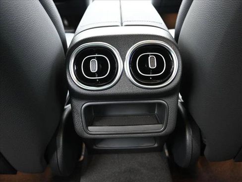 Certified 2025 Mercedes-Benz GLC 300 GLC 300 image 20