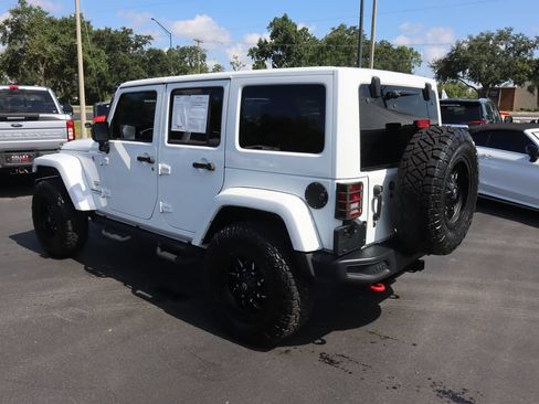 Used 2016 Jeep Wrangler Unlimited Sahara w/ Max Tow Package AWD/4WD image 7