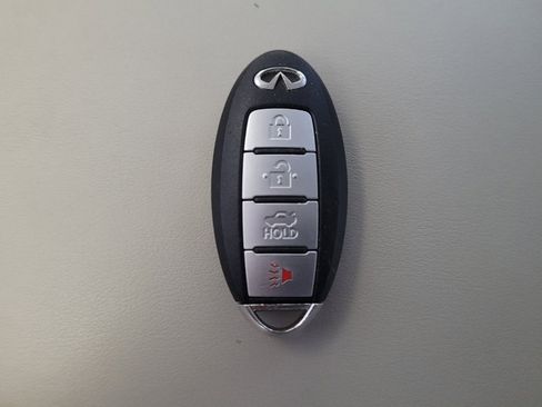 Used 2015 INFINITI Q50 Premium AWD/4WD image 32