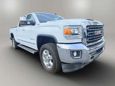 Used 2018 GMC Sierra 3500 SLT w/ Duramax Plus Package AWD/4WD image 5