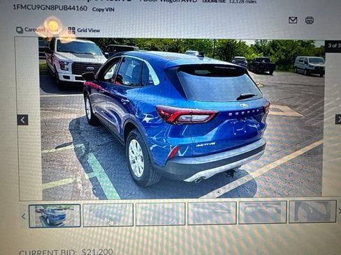 Used 2023 Ford Escape Active AWD/4WD image 2