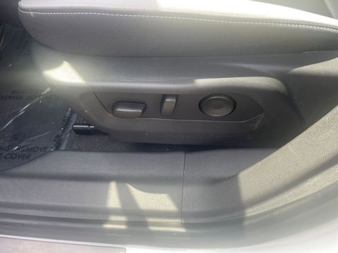 Used 2024 Buick Envision Sport Touring image 23