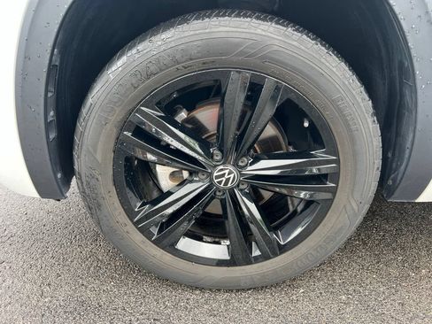 Used 2023 Volkswagen Atlas Cross Sport SEL R-Line AWD/4WD image 8