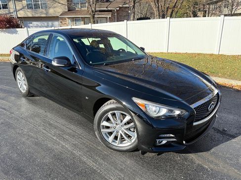 Used 2015 INFINITI Q50 Premium w/ Navigation Package image 4