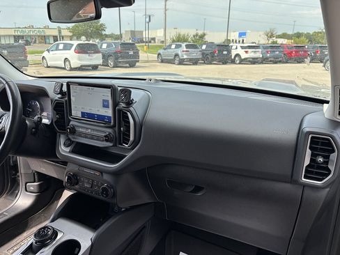 Used 2023 Ford Bronco Sport Outer Banks w/ Tech Package AWD/4WD image 18