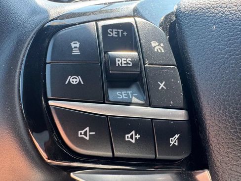 Used 2021 Ford Explorer Platinum w/ Equipment Group 601A AWD/4WD image 17