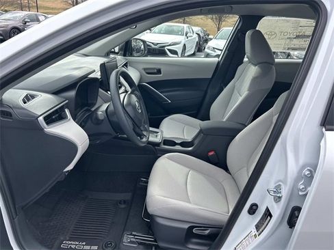 New 2026 Toyota Corolla Cross L image 19