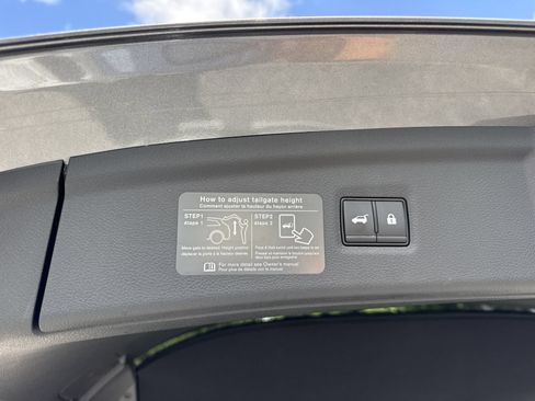 Used 2025 INFINITI QX50 Luxe AWD/4WD image 30