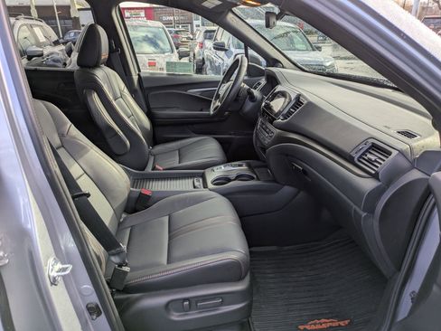 Certified 2023 Honda Passport TrailSport image 35