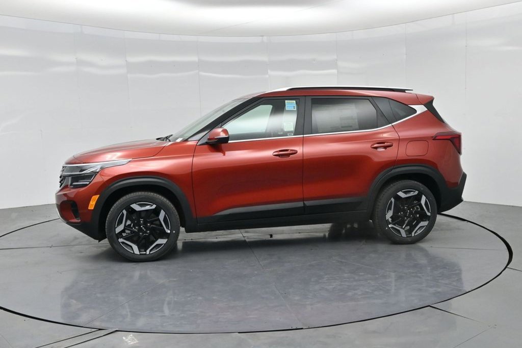 New 2026 Kia Seltos SX w/ SX Sunroof Package AWD/4WD image 13