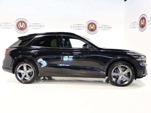 Used 2023 Genesis GV70 2.5T w/ Sport Prestige Package AWD/4WD image 5