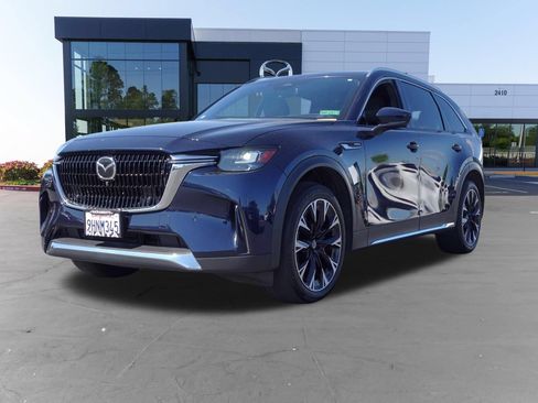 Certified 2024 MAZDA CX-90 Plug-In Hybrid w/ Premium Plus AWD/4WD image 9