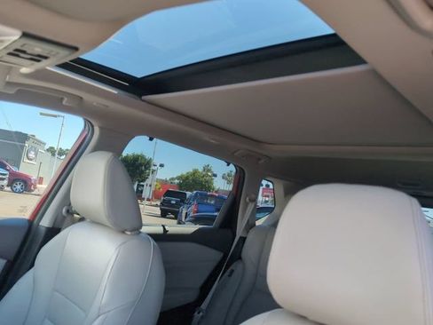 Used 2023 Nissan Rogue SL w/ SL Premium Package FWD image 19