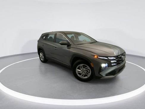 Used 2026 Hyundai Tucson SE FWD image 6