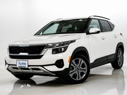 Used 2023 Kia Seltos S w/ Navigation Package