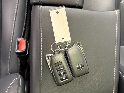 Used 2021 Lexus RX 350L Premium AWD/4WD image 36