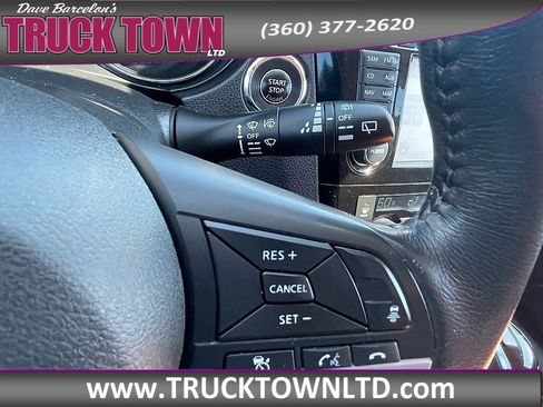 Used 2017 Nissan Rogue SL w/ SL Premium Package AWD/4WD image 21