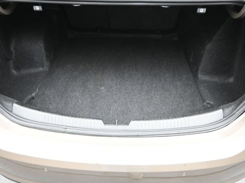 Used 2024 Chevrolet Malibu LT FWD image 9