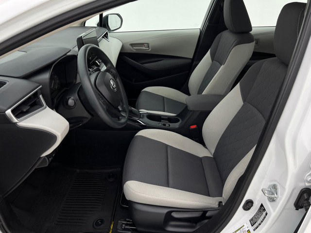 Used 2023 Toyota Corolla LE w/ LE Convenience Package FWD image 11
