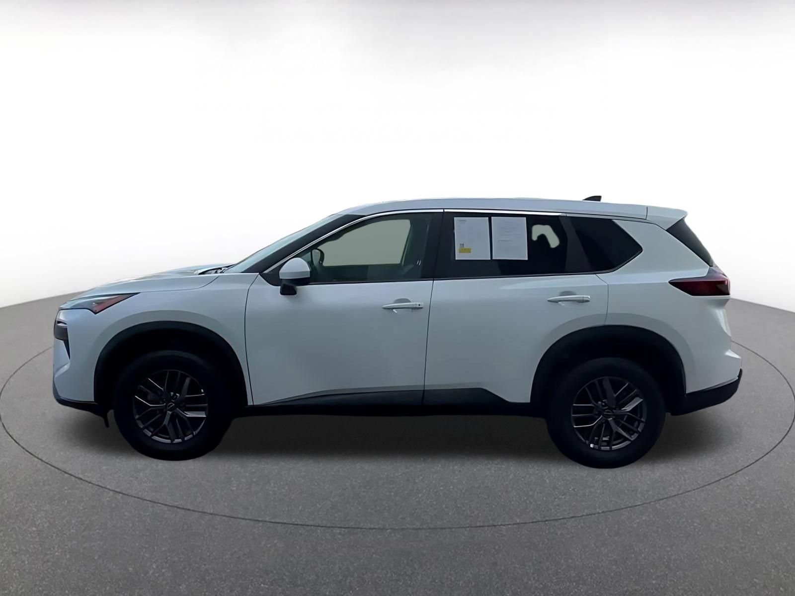 Used 2026 Nissan Rogue SV AWD/4WD image 8